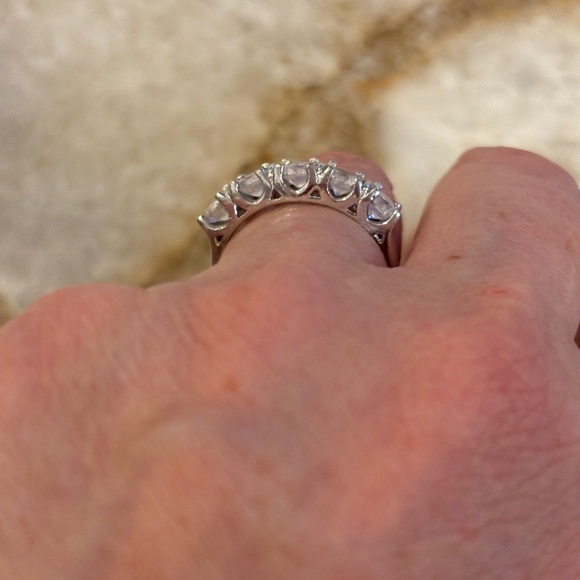 925 Sterling Silver Cubic Zirconia Anniversary Band Wedding Band Ring Size 8.25 - Picture 2 of 7